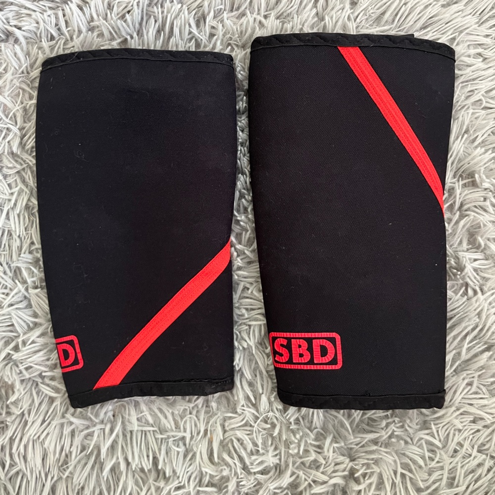 SBD KNEE SLEEVES
